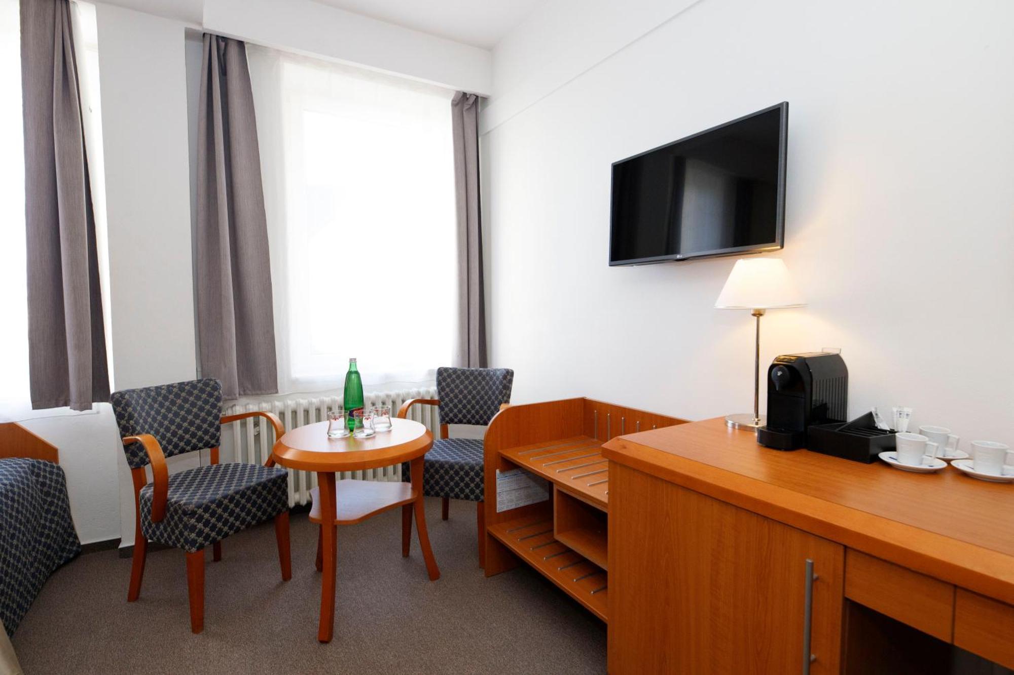 Lh Hotel Medinek Old Town Кутна Гора Екстер'єр фото