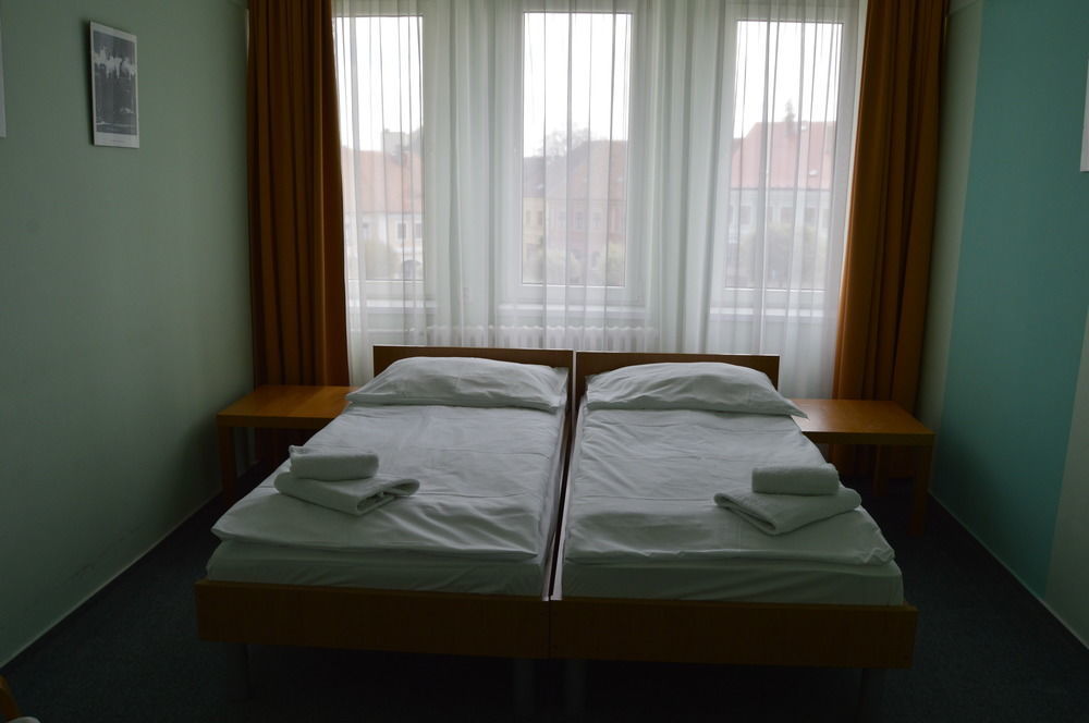 Lh Hotel Medinek Old Town Кутна Гора Екстер'єр фото