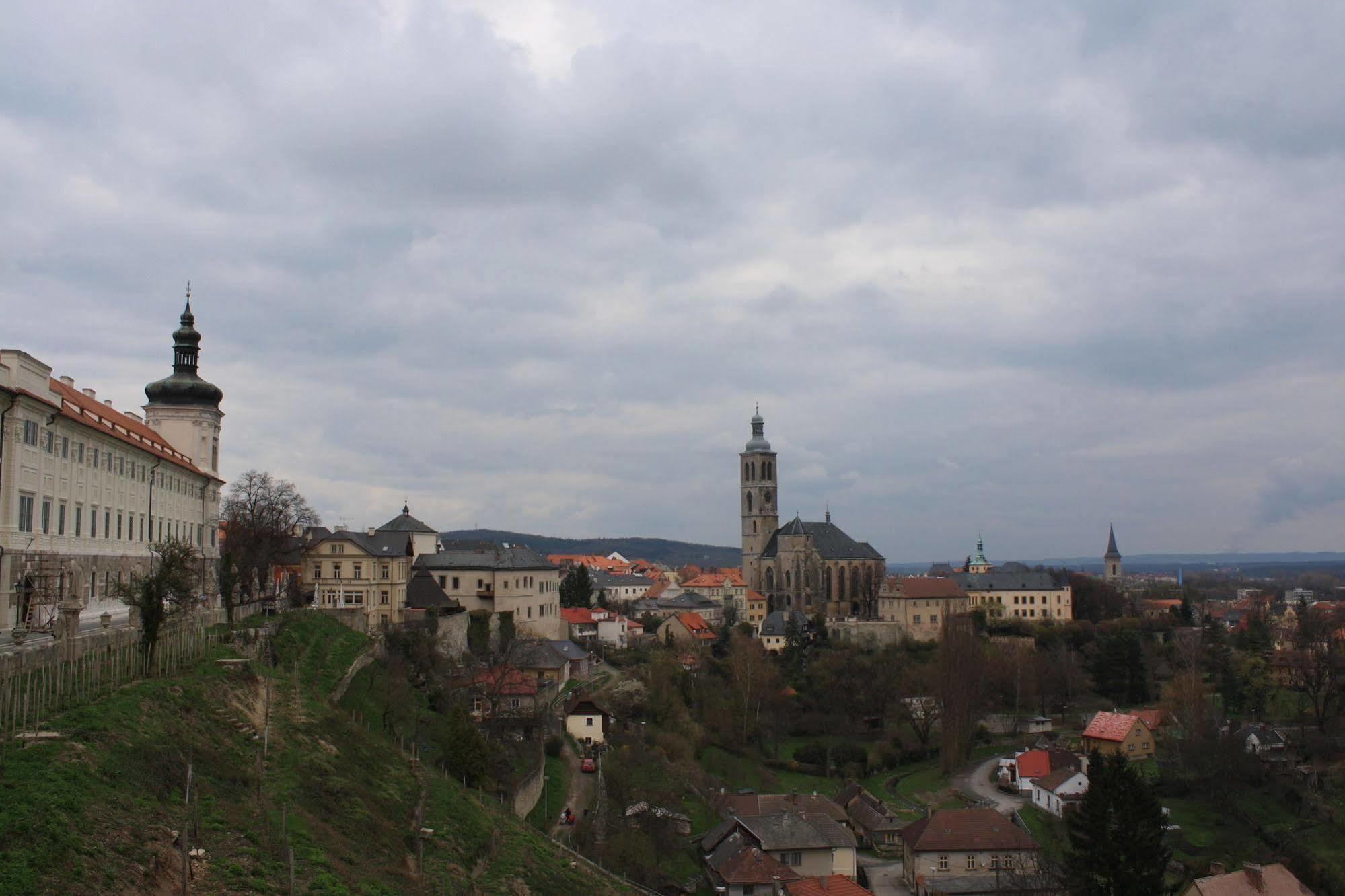 Lh Hotel Medinek Old Town Кутна Гора Екстер'єр фото